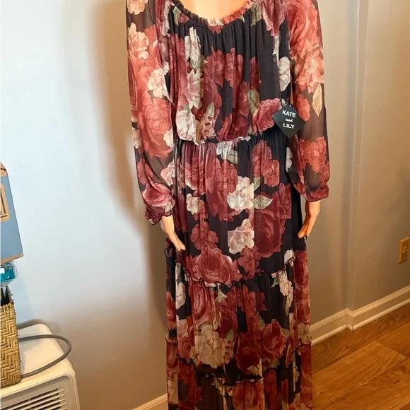 Floral Chiffon Maxi Dress - Picture 2 of 3